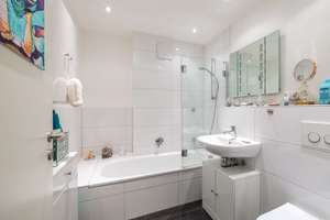 Property thumbnail 9