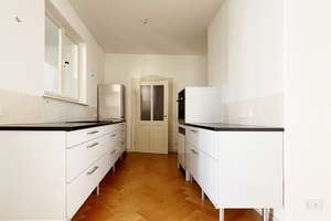 klassische 3 Zimmer-Altbauwohnung mit Balkon und historischem Fischgrätparkett - bezugsfrei – Die vollständige Adresse der Immobilie erhältst du vom Anbieter., 81371 Sendlinger Feld, München – Vorschaubild 13
