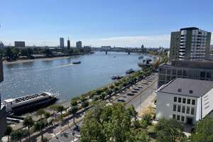 Exklusives Wohnen mit Rheinblick! Schwimmbad, Sauna und allen  Extras im Herzen von Köln!