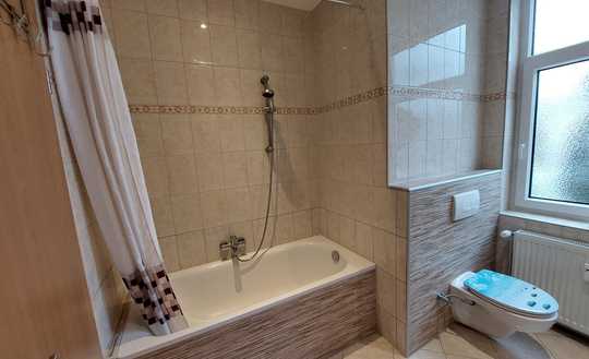 Charmante und gepflegte 2,5-Zimmer Wohnung von privat