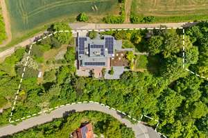 Alleinlage mit Panoramablick! Luxuriöse Architektenvilla mit Schwimmhalle und 7.847 m² Grundstück – Die vollständige Adresse der Immobilie erhältst du vom Anbieter., 91338 Igensdorf – Vorschaubild 5