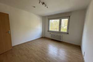 D-Hassels:  3,5-Zimmerwohnung im 1. OG mit Garage sucht neuen Eigentümer – Stendaler Straße 48, 40599 Hassels, Düsseldorf – Vorschaubild 10