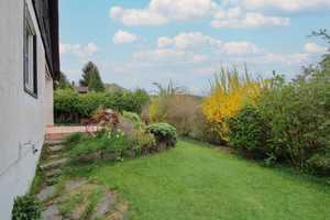 Sofort wohlfühlen: Wohnen mit Aussicht – Solides Fertighaus mit Potenzial und Süd-West-Garten – Fürstenfeldbruck (Kreis) – Vorschaubild 2