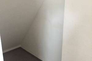 Gepflegte DG-Wohnung  55 m² Nfl. (ca. 45m² Wfl.) 2 Ebenen,  Wellingdorf – Die vollständige Adresse der Immobilie erhältst du vom Anbieter., 24148 Ellerbek, Kiel – Vorschaubild 19
