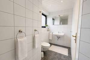 Familienfreundliches Reihenendhaus mit Terrasse und Balkon und Garten – 40489 Angermund, Düsseldorf – Vorschaubild 14