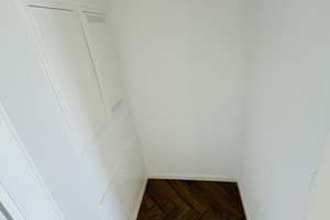 Moderne 3-Raum Wohnung mit Balkon, Abstellkammer sowie Waschmaschinenanschluss! – Otto-Franke-Straße 45, 12489 Adlershof, Berlin – Vorschaubild 4