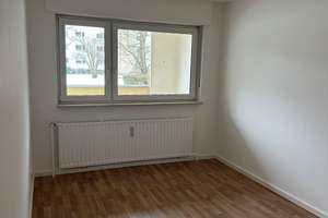 Helle 3-Zimmer-Wohnung (75 m²) mit Balkon in Bogenhausen – Bruno-Walter-Ring 18, 81927 Englschalking, München – Vorschaubild 11