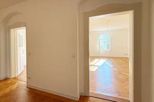 Baudenkmal klassische 3 Zimmer-Altbauwohnung mit Balkon / historischem Fischgrätparkett - bezugsfrei – Die vollständige Adresse der Immobilie erhältst du vom Anbieter., 81371 Sendlinger Feld, München – Vorschaubild 3