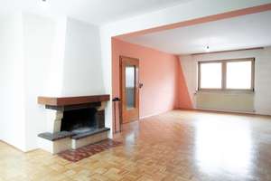 Reihenmittelhaus mit Garage, Wintergarten und Freischwimmbecken am Merklsteig zu verkaufen! – Die vollständige Adresse der Immobilie erhältst du vom Anbieter., 92637 Mooslohe, Weiden in der Oberpfalz – Vorschaubild 1