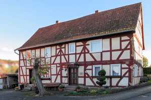 RESERVIERT: Sanierungsbedürftiges Bauernhaus und Scheune mit Potenzial in Dammersbach – Fulda (Kreis) – Vorschaubild 1