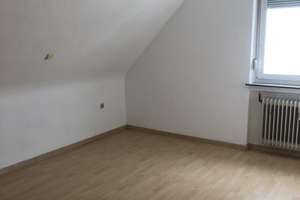 Gemütliche 3-Zi-Wohnung in Stuttgart-Stammheim !WG geeignet! – Wegenerstr. 5, 70439 Stammheim-Süd, Stuttgart – Vorschaubild 2