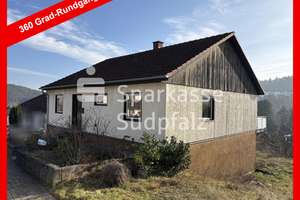 Bungalow mit Potential in ruhiger Lage – Die vollständige Adresse der Immobilie erhältst du vom Anbieter., 76846 Hauenstein – Vorschaubild 1