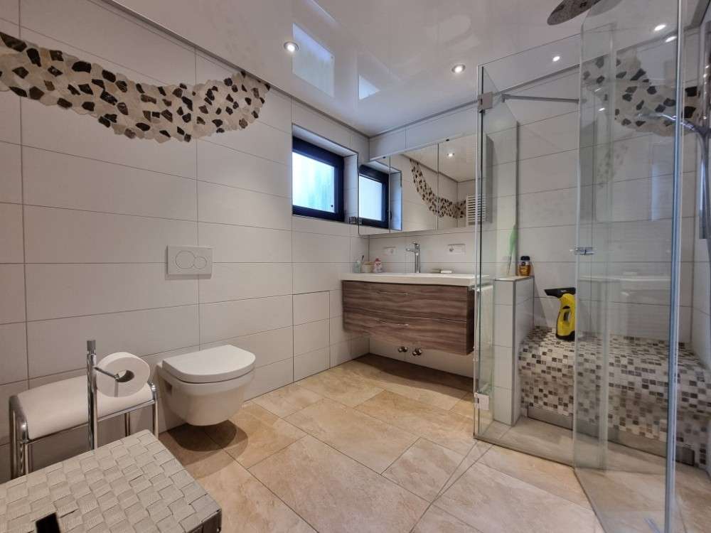 Immobilie in Litzendorf - Liebevoll modernisiertes Wohnhaus 
mit großzügiger Architektur und Panoramablick  - Bild 11