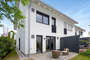 Familienfreundliches Reihenhaus mit Südterrasse und Tiefgaragenstellplatz – Ganzenmüllerstraße 114, 80999 Untermenzing, München – Vorschaubild 5