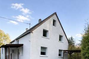 Waldrandlage mit viel Platz - Einfamilienhaus mit Substanz für Ihre Ideen – Die vollständige Adresse der Immobilie erhältst du vom Anbieter., 66787 Wadgassen – Vorschaubild 1