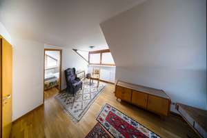 Rarität! Ein- bzw. Zweifamilienhaus in ruhiger Lage mit großem Garten und viel Potential! – Marienbader Straße 81, 93057 Konradsiedlung-Wutzlhofen, Regensburg – Vorschaubild 11