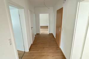 Vollständig renovierte 3-Zimmer-Wohnung mit Garage in Gelsenkirchen – Schloßstraße 35, 45899 Horst, Gelsenkirchen – Vorschaubild 2
