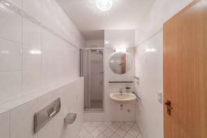 Gepflegte 3 Zi.-Wohnung im Univiertel // BEZUGSFREI  INKL. TG-STELLPLATZ – Josef-Priller-Str. 39, 86159 Universitätsviertel, Augsburg – Vorschaubild 13