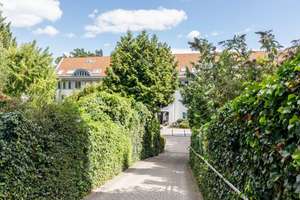 Wohnen mit Wasserblick: Charmante 3-Zimmer-Wohnung mit Balkon & Stellplatz – Die vollständige Adresse der Immobilie erhältst du vom Anbieter., 12203 Lichterfelde, Berlin – Vorschaubild 2