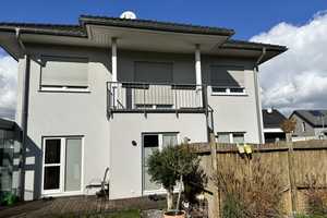 Exklusives Immobilienangebot: Moderne Familien-Stadtvilla mit vielen Extras! – Main-Kinzig-Kreis – Vorschaubild 2
