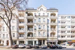 Stilvoller Altbaucharme von 1901 – Traumwohnung in prachtvollem Gründerzeitaltbau – Uhlandstraße 45, 10719 Wilmersdorf, Berlin – Vorschaubild 3