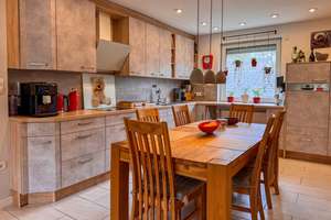 Endlich Raum für alle: 130m² Maisonette mit 4 Schlafzimmern & zwei Garagen in Lüssum-Bockhorn – Die vollständige Adresse der Immobilie erhältst du vom Anbieter., 28779 Blumenthal (Ortsteil), Bremen – Vorschaubild 4