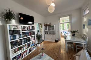 Charmante 4-Zimmer-Altbau-Wohnung mit Balkon und Erkerzimmer in der Azenbergstraße – Die vollständige Adresse der Immobilie erhältst du vom Anbieter., 70174 Relenberg, Stuttgart – Vorschaubild 16