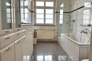 Altbauwohnung mit Balkon und Stellplatz in Krefeld-Uerdingen – Die vollständige Adresse der Immobilie erhältst du vom Anbieter., 47829 Uerdingen, Krefeld – Vorschaubild 5