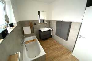 Zentrum! Junger Bungalow, KfW 55 Energie mit Garage, Kaminofen, EBK. Pflegeleichtes Grundstück… – Leer (Kreis) – Vorschaubild 21