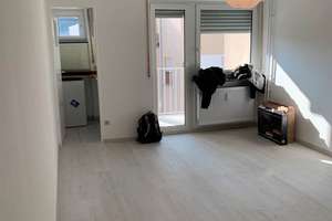 1ZW STUDIO BALKON KÜCHE BAD NÄHE UNIKLINIK LAUFNÄHE ROSSMANN EIFLER REWE PENNY TEDI S BAHN LYONERSTR – SCHWANHEIMERSTRASSE 75, 60528 Niederrad, Frankfurt am Main – Vorschaubild 2