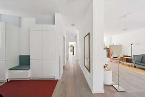 Zeitlose Architektur mit höchster Energieeffizienz – Die vollständige Adresse der Immobilie erhältst du vom Anbieter., 14165 Zehlendorf, Berlin – Vorschaubild 4
