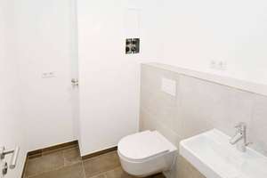 ** Exklusive und helle 3-Zimmer-Neubauwohnung mit Balkon zu vermieten! ** – Ferdinand-Happ-Straße 14c, 60314 Ostend, Frankfurt am Main – Vorschaubild 9