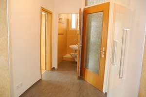 Stuttgart West: Helle 2-Zi. Altbau-Wohnung ruhig und zentral – Die vollständige Adresse der Immobilie erhältst du vom Anbieter., 70197 Rotebühl, Stuttgart – Vorschaubild 3