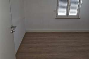 Frisch renovierte 2.5-Zimmer-Wohnung  – Die vollständige Adresse der Immobilie erhältst du vom Anbieter., 60437 Kalbach-Riedberg, Frankfurt am Main – Vorschaubild 9
