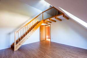 Großzügige Dachgeschoss-Wohnung 3 Zimmer + 2 Galerien mit großer Terrasse in Berlin-Lichterfelde! – Die vollständige Adresse der Immobilie erhältst du vom Anbieter., 12207 Lichterfelde, Berlin – Vorschaubild 12