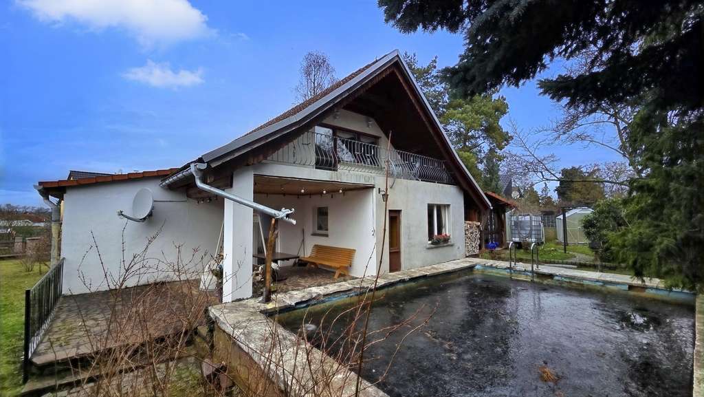 Immobilie in Liebschützberg - Großzügiger Wohlfühlort mit Pool - Bild 2