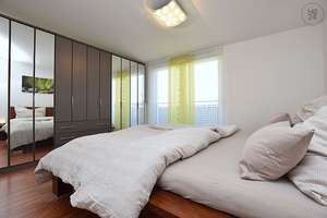 Helle, schön möblierte Wohnung mit Terrasse und TG-Stellplatz in Stuttgart Vaihingen – Die vollständige Adresse der Immobilie erhältst du vom Anbieter., 70569 Dachswald, Stuttgart – Vorschaubild 2