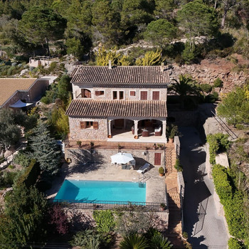 EXKLUSIVE LUXUSVILLA IN VALLDEMOSSA