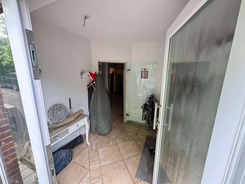 Immobilie in Wegberg - Außergewöhnliches Dreifamilienhaus in zentraler Lage in Wegberg - Bild 1