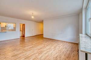 Helle 2-Zimmer-Wohnung in Bremerhaven-Geestemünde mit EBK, Badfenster & separatem WC – Schillerstraße 48, 27570 Geestemünde, Bremerhaven – Vorschaubild 4
