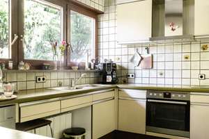 Außergewöhnlich großzügiges Wohnambiente mit herrlicher Aussicht – Die vollständige Adresse der Immobilie erhältst du vom Anbieter., 72581 Dettingen an der Erms – Vorschaubild 8