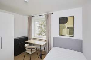 Möbliertes WG Zimmer in München – Ideal für Studierende und Auszubildende – Kunreuthstraße 73, 81249 Aubing-Süd, München – Vorschaubild 2