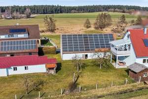 Traumhaus für Familien und Tierliebhaber – Großzügiges Ein- bzw. Zweifamilienhaus in Dürrwangen – Die vollständige Adresse der Immobilie erhältst du vom Anbieter., 91602 Dürrwangen – Vorschaubild 2