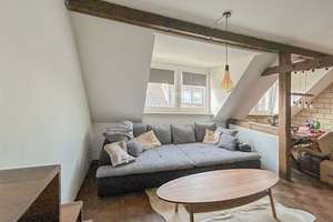 Charmante Dachgeschoss-Maisonette mit Spitzboden in Oberhausen-Sterkrade – Die vollständige Adresse der Immobilie erhältst du vom Anbieter., 46145 Sterkrade-Mitte, Oberhausen – Vorschaubild 3