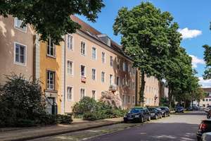Stadtnahes Wohnen in den "Höfen" // 1.OG links – Ganghoferstr. 5, 38440 Stadtmitte (Ortsteil), Wolfsburg – Vorschaubild 1