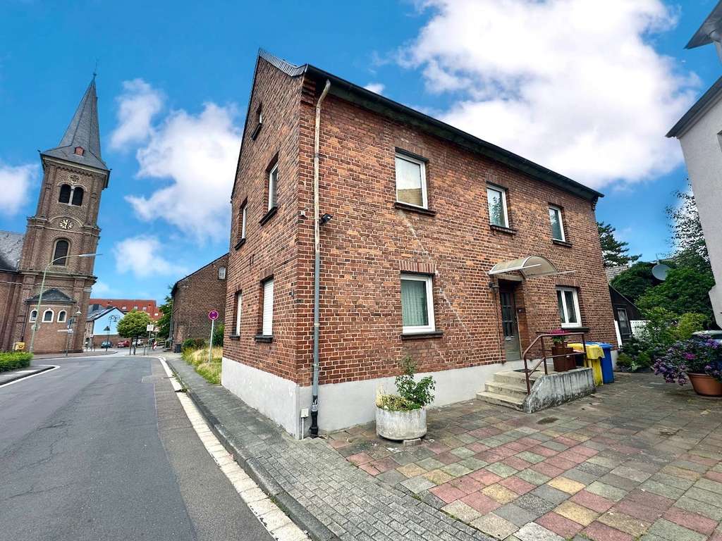 Immobilie in Neuss - Zwei Einfamilienhäuser in beliebter Wohnlage - Bild 2