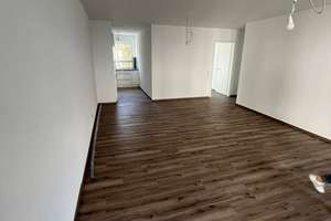 Moderne 3-Zimmerwohnung mit Sonnenballkon im attraktiven Neubauquartier – Sickenhäuser Str. 27, 72760 Reutlingen-Mitte, Reutlingen – Vorschaubild 2