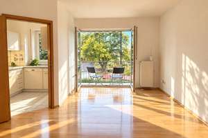 Helle 2-Zi-Wohnung mit Südwest-Balkon & Blick ins Grüne, EBK & Tiefgarage – 4179 Leutzsch, Leipzig – Vorschaubild 1