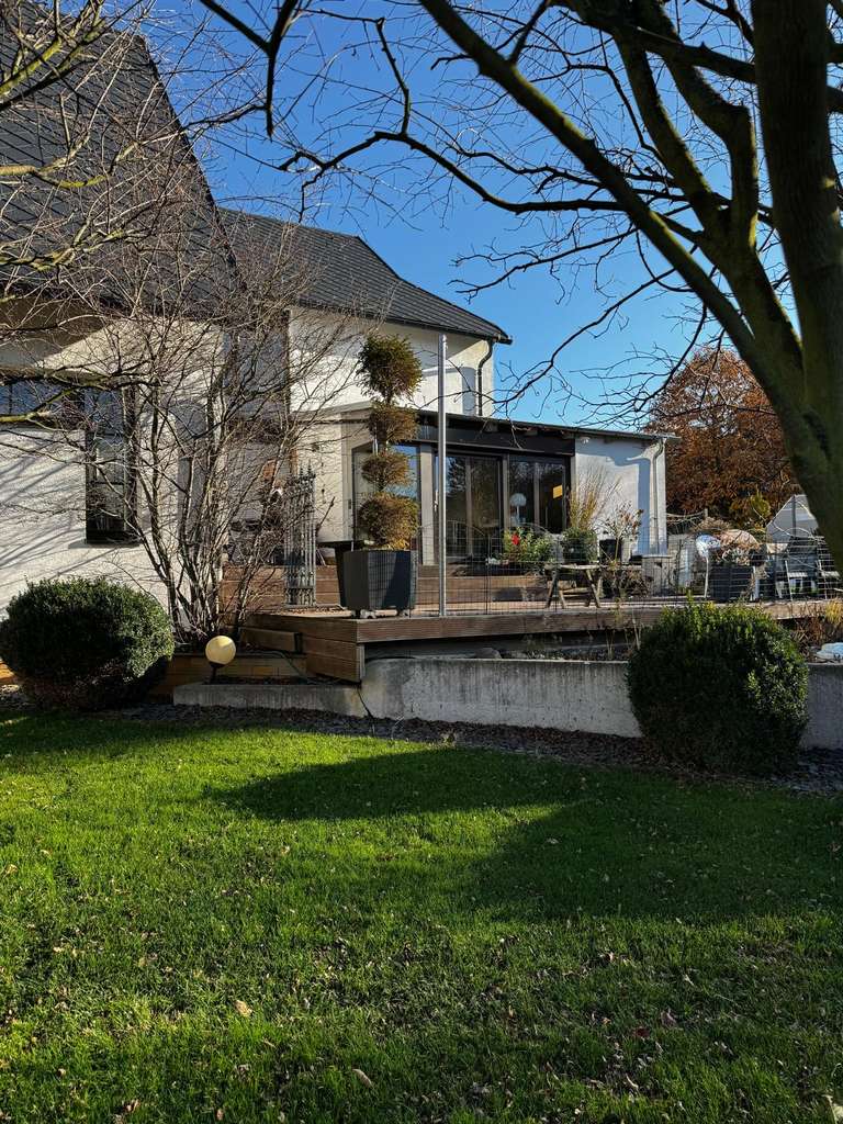 Immobilie in Obergurig - Hornja Hórka - Exklusives Einfamilienhaus mit Wintergarten, Pool & Garten in Obergurig - Bild 1