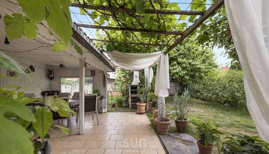 Bild von Mehrfamilienhaus mit Einliegerwohnung und großem Garten in Rodgau-Weiskirchen
